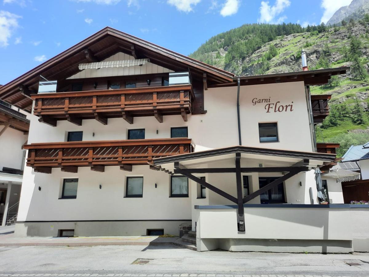 Garni Flori Villa Längenfeld Dış mekan fotoğraf